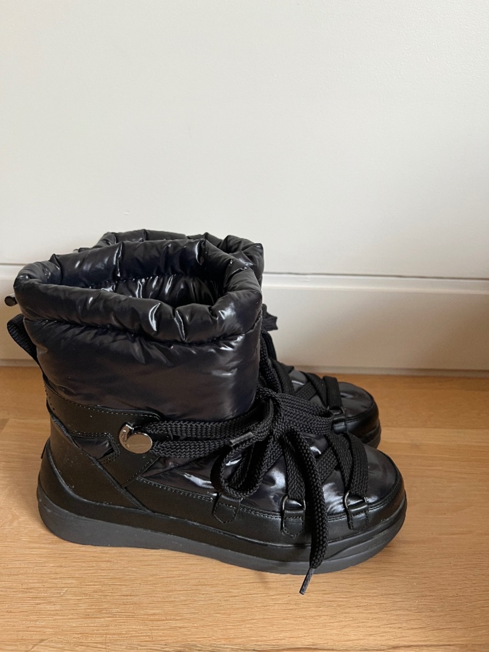Bottes Moncler size 40